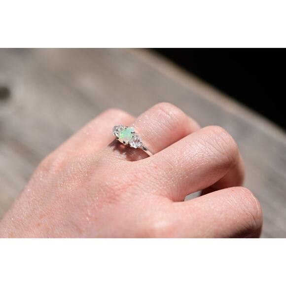 Opal Ring, Unique Engagement Ring size 8 - Picture 4 of 8